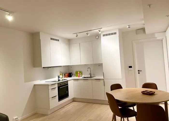 Center Ocean View Vervet 아파트